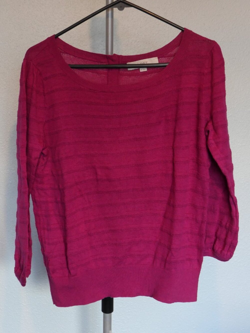 Ann Taylor LOFT Pink Textured Knit Sweater Button Back Scoop Neck Pullover Size